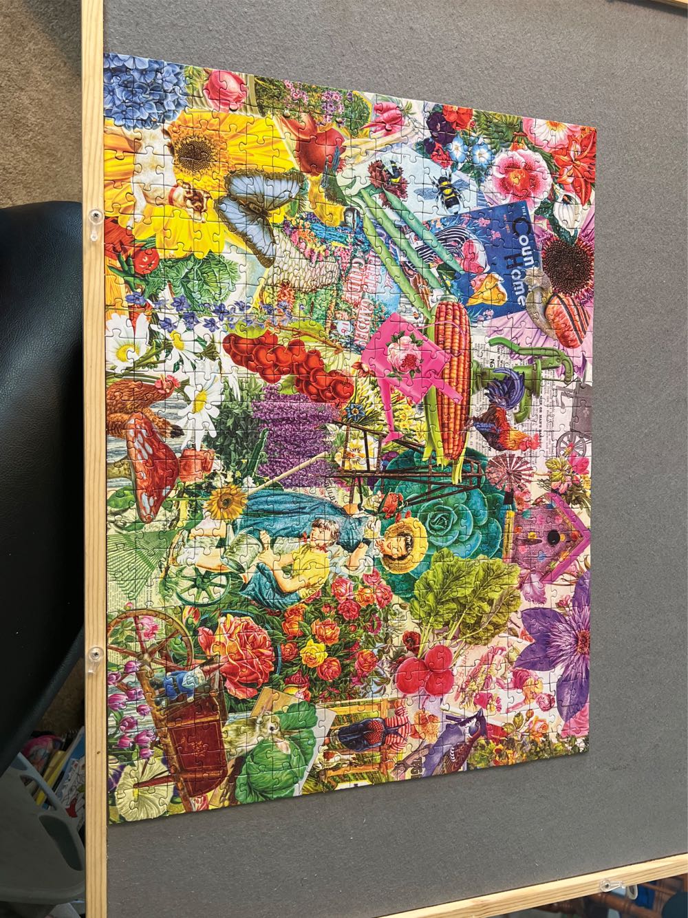 Gardening Collage - RoseArt 🌹🖼🇺🇸 puzzle collectible [Barcode 4895145438933] - Main Image 2