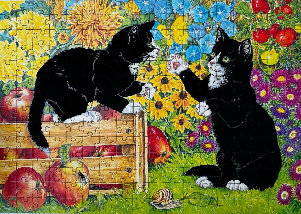 Junior Flokati - Playful Kittens - Ravensburger puzzle collectible [Barcode 4005556128532] - Main Image 2