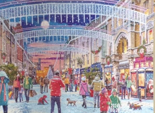 Christmas In Cardiff - Falcon de luxe puzzle collectible [Barcode 8710126113936] - Main Image 3