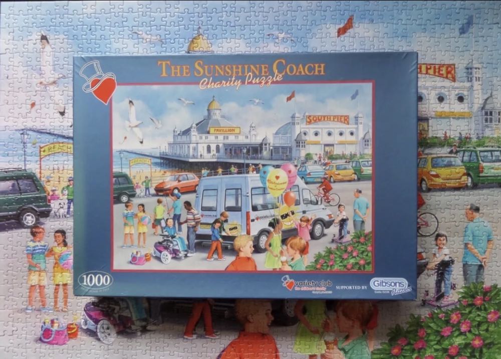 The Sunshine Coach - Gibsons puzzle collectible [Barcode 5012269005080] - Main Image 1