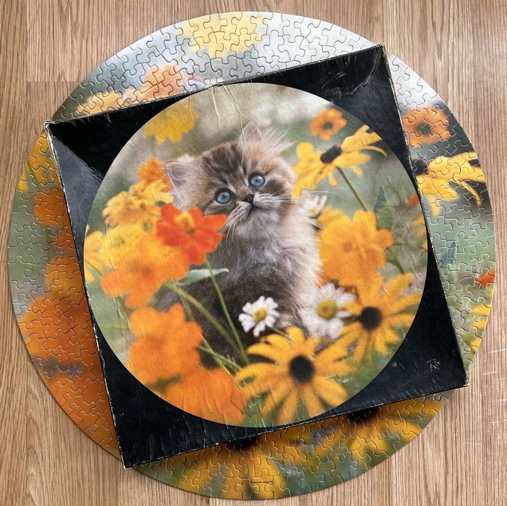 Sitting Pretty - 610, 4/30/24 - SOLD - Springbok puzzle collectible - Main Image 4