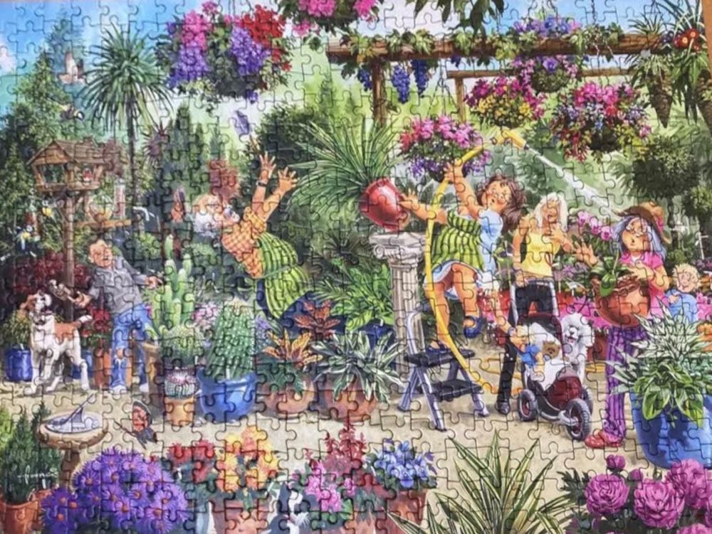 Blooming Blunders - Gibsons puzzle collectible [Barcode 5012269030297] - Main Image 3