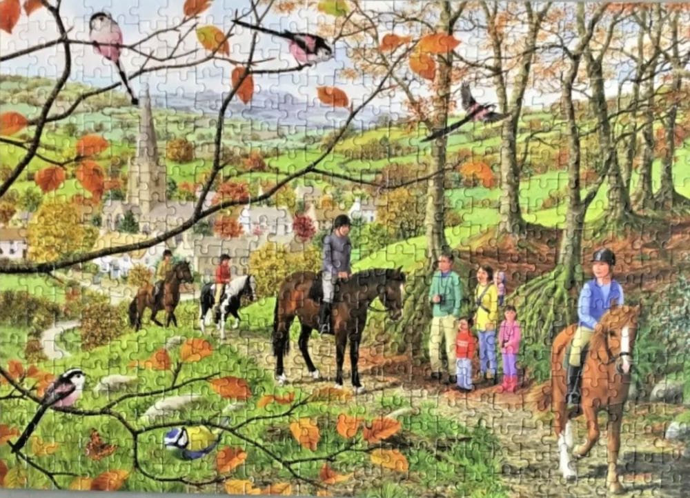 Beechwood Walk - Gibsons puzzle collectible [Barcode 5012269031034] - Main Image 3