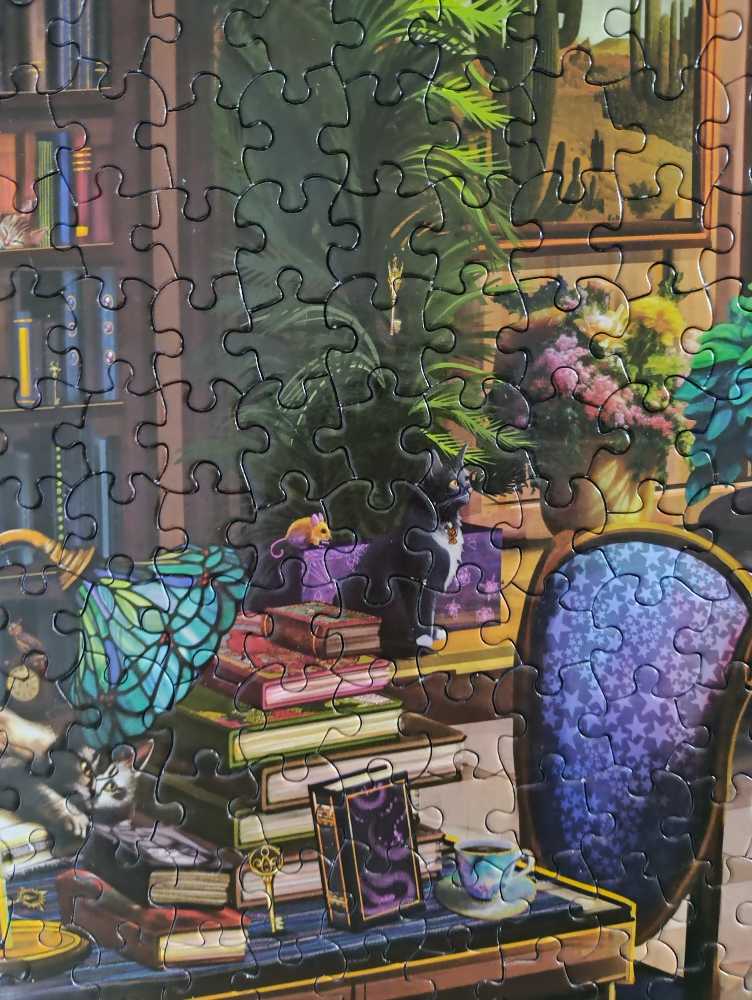 Botanical Library - White Mountain puzzle collectible [Barcode 724819266623] - Main Image 4