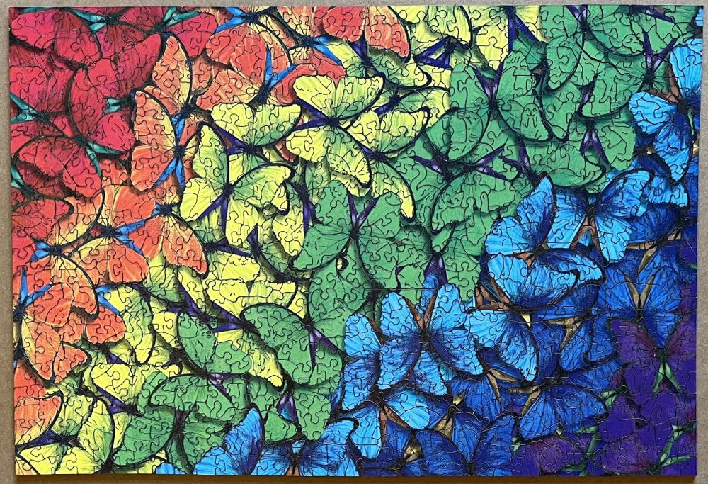 Rainbow Butterflies - Trefl Wood Craft puzzle collectible [Barcode 5900511201598] - Main Image 3