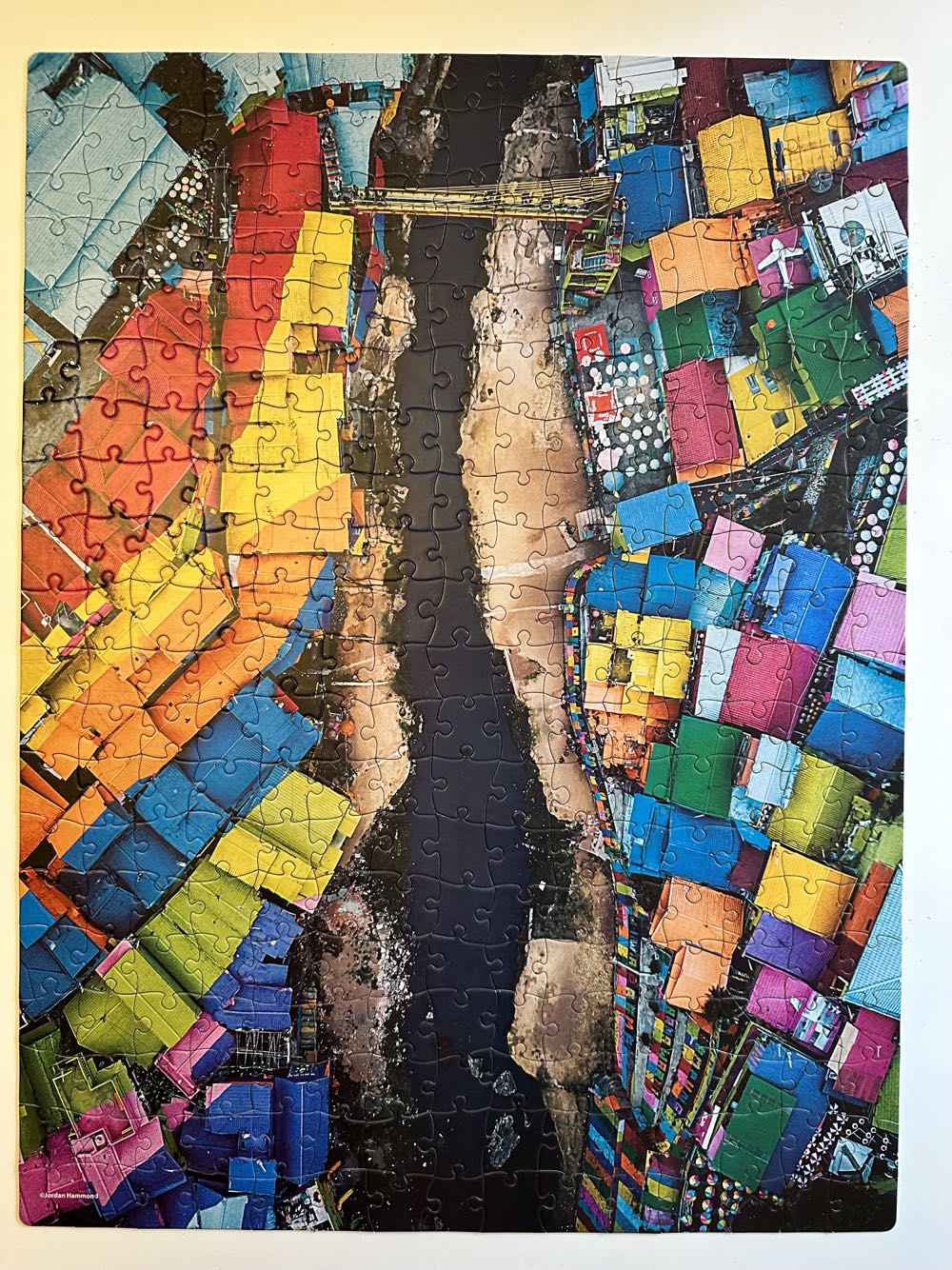 The Rainbow Village Of Jodipan Indonesia - Cardinal puzzle collectible [Barcode 778988332474] - Main Image 3