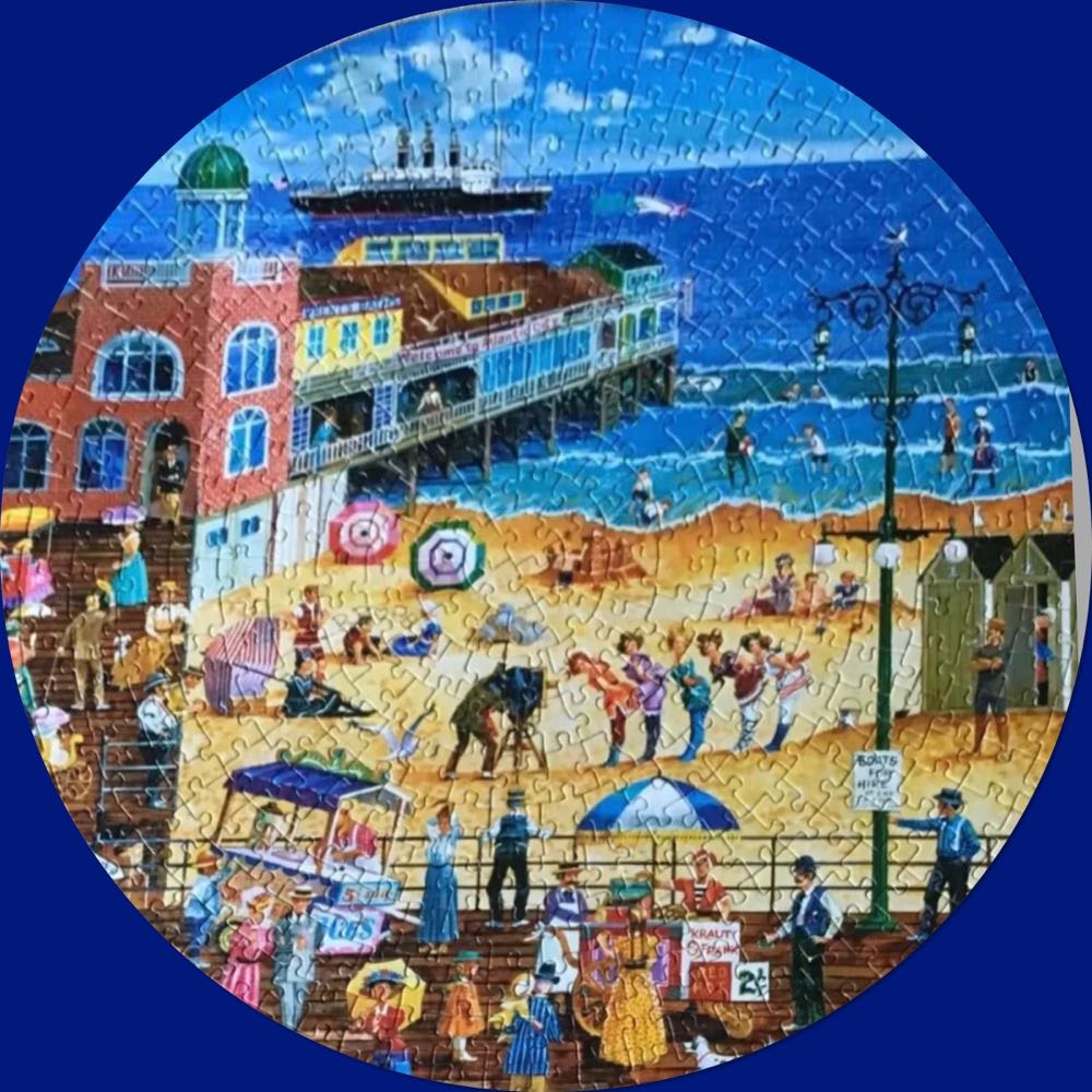 Seaside Frolics🔴 - Gibsons puzzle collectible [Barcode 5012269008975] - Main Image 3