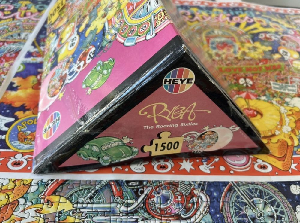 The Roaring Sixties - Heye Puzzle puzzle collectible [Barcode 4001689291358] - Main Image 4