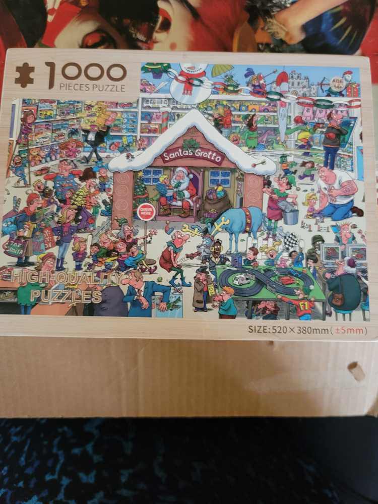 Santa’s Grotto  - Chiu Puzzle puzzle collectible - Main Image 1