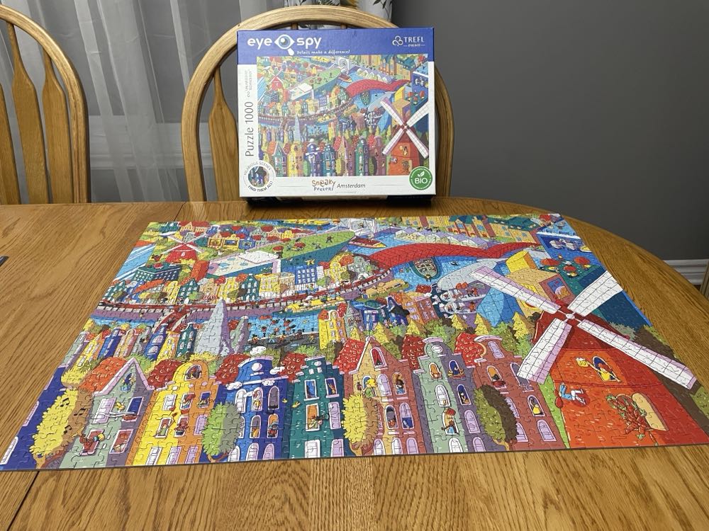 Sneaky Peekers: Amsterdam - Trefl Prime puzzle collectible [Barcode 5900511107104] - Main Image 3