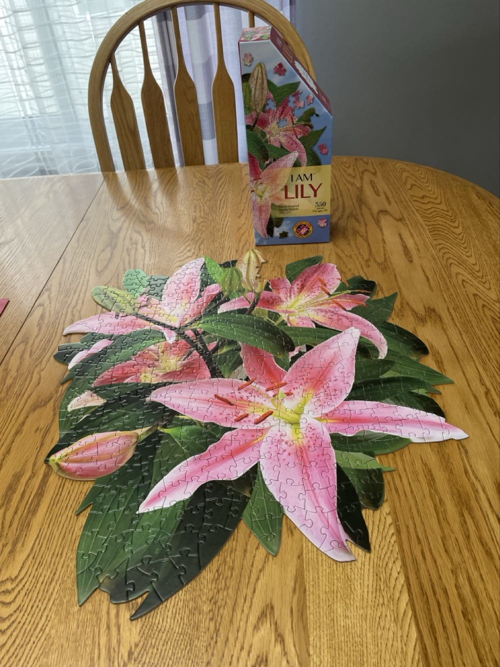 I Am Lily . - Madd Capp puzzle collectible [Barcode 051497283070] - Main Image 4