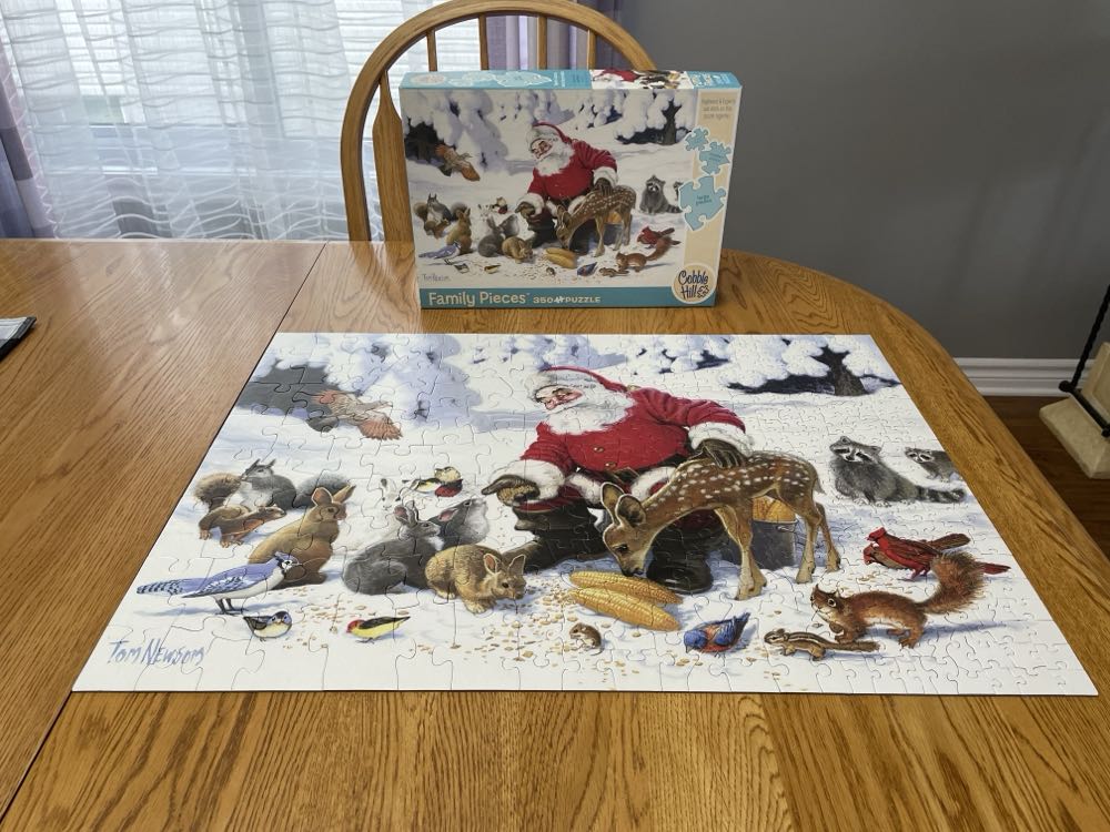 Santa Claus And Friends - Cobble Hill puzzle collectible [Barcode 625012546058] - Main Image 4