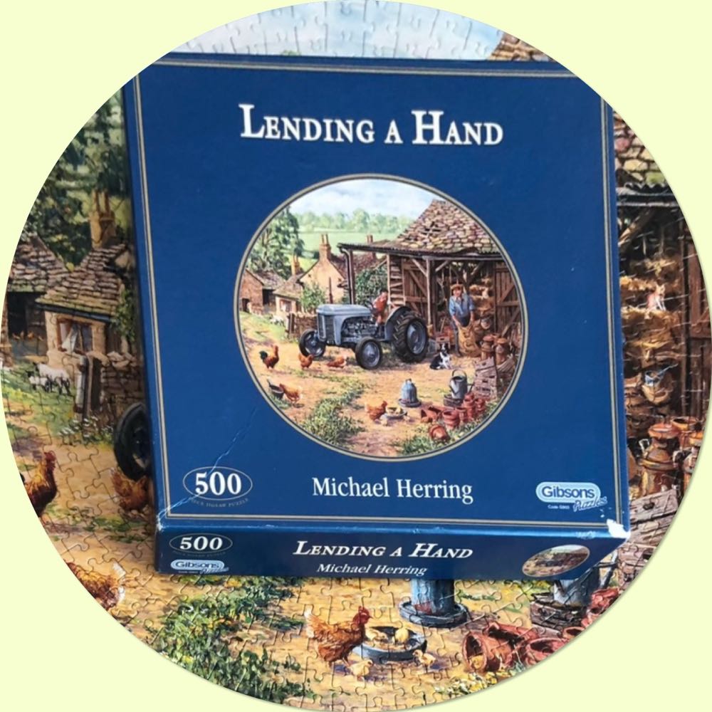 Lending A Hand 🔴 🟦 - Gibsons puzzle collectible [Barcode 536506141027] - Main Image 4