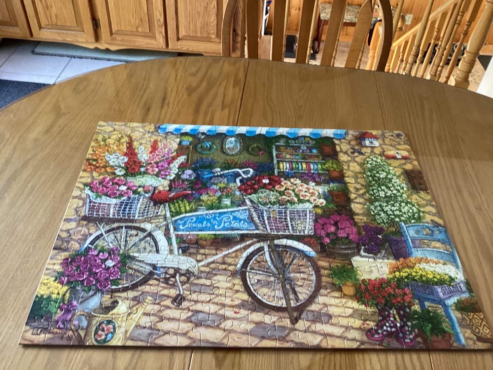 Pedals ’n’ Petals - Cobble Hill puzzle collectible [Barcode 625012880060] - Main Image 2
