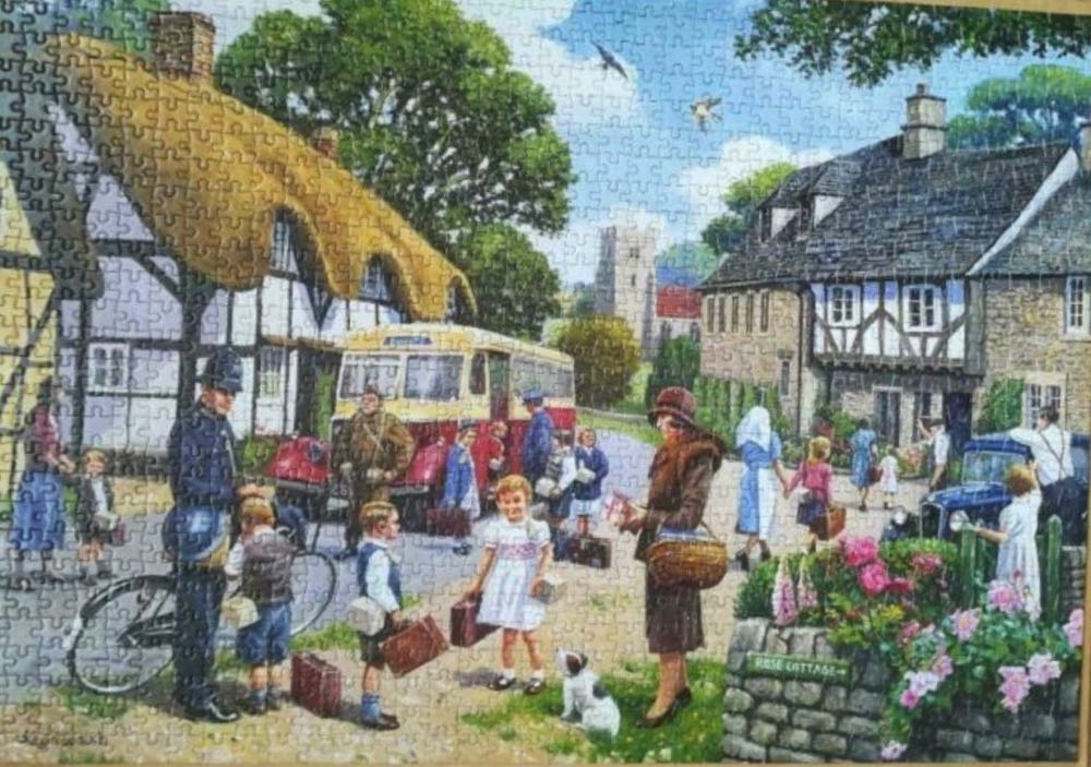 Out Of Harms Way (maken) - Gibsons puzzle collectible [Barcode 5012269060508] - Main Image 3