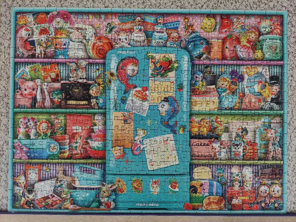 Kitschy Kitchen - Ravensburger puzzle collectible - Main Image 2