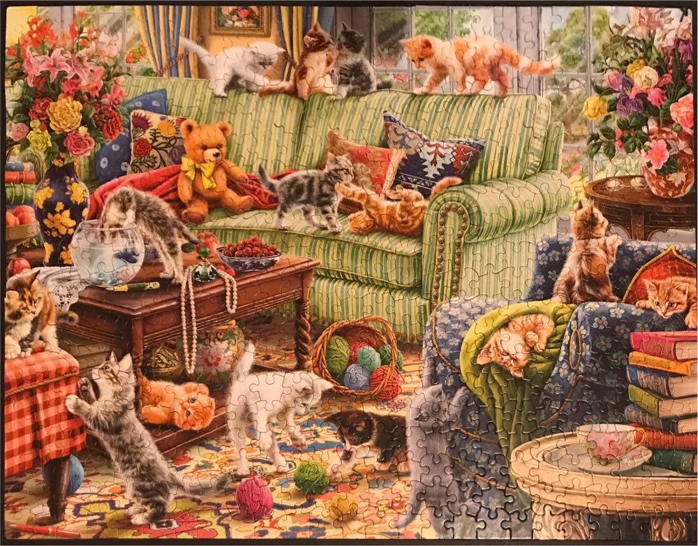 Kitty Chaos - Ceaco puzzle collectible [Barcode 021081232708] - Main Image 2