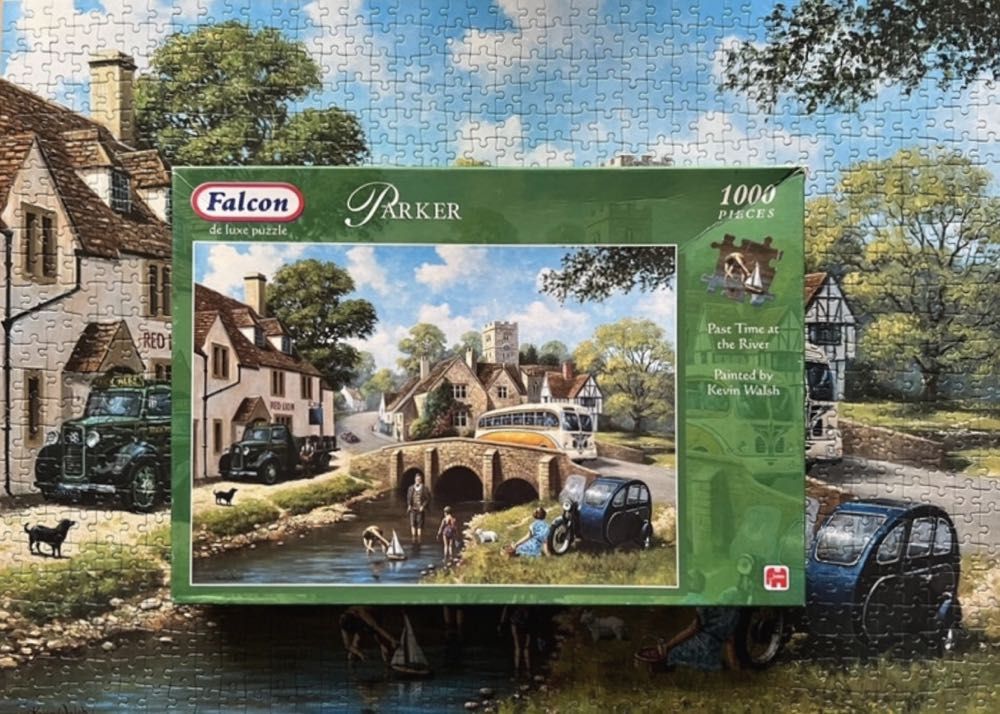 Past Time At The River - Falcon de luxe puzzle collectible [Barcode 8710126151990] - Main Image 4