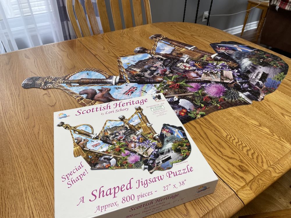 Scottish Heritage - SunsOut puzzle collectible [Barcode 796780957671] - Main Image 2