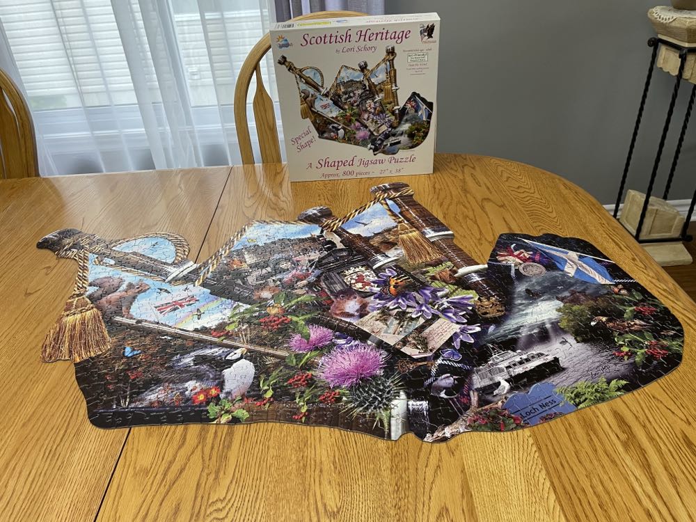 Scottish Heritage - SunsOut puzzle collectible [Barcode 796780957671] - Main Image 3