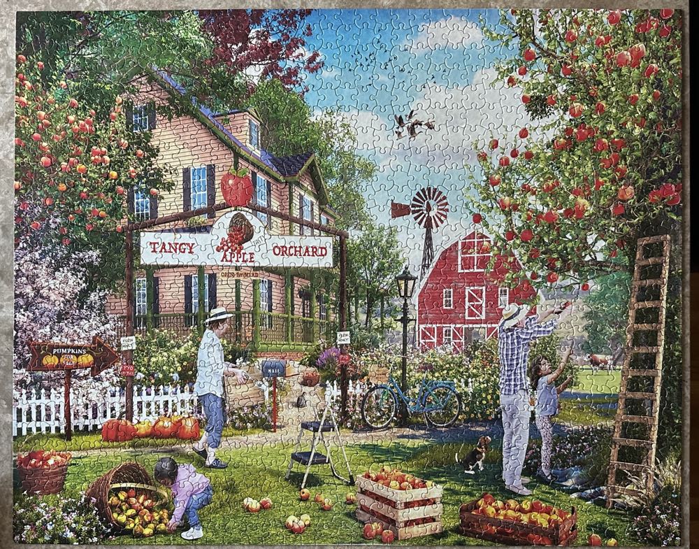 DHA Apple Picking - White Mountain puzzle collectible [Barcode 724819266753] - Main Image 3