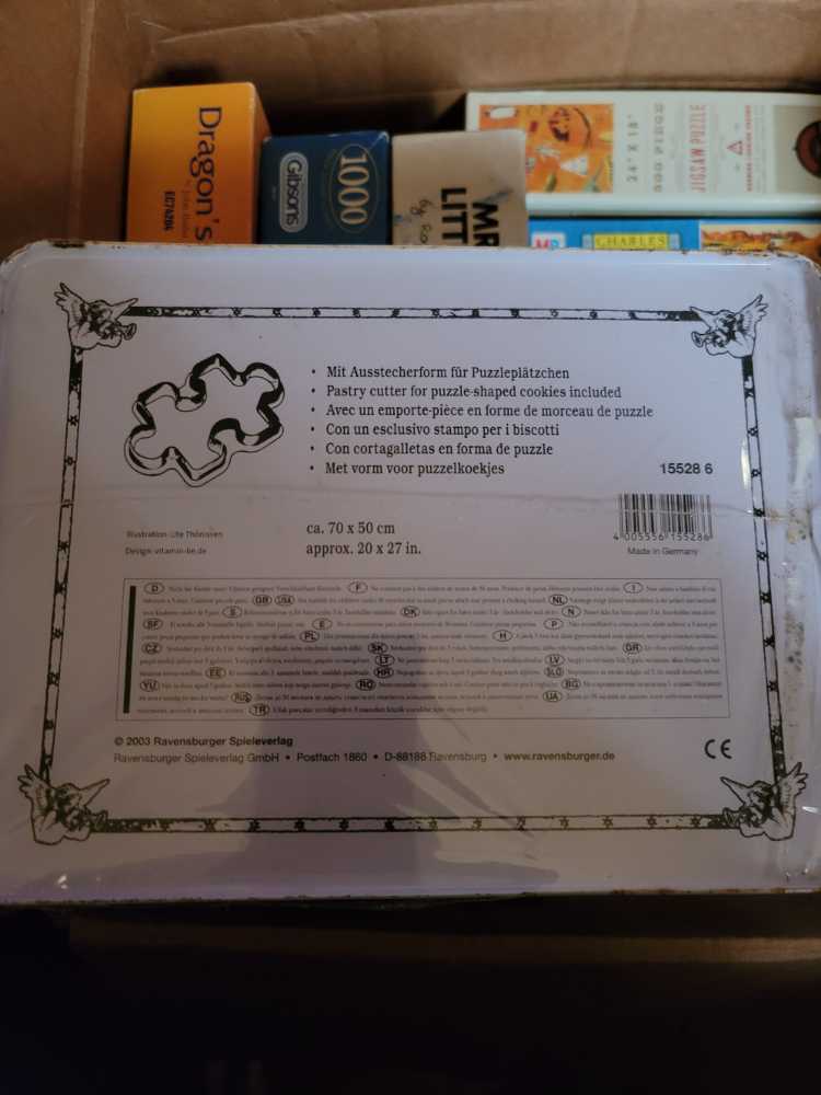 Santa And Angels - Ravensburger puzzle collectible - Main Image 2