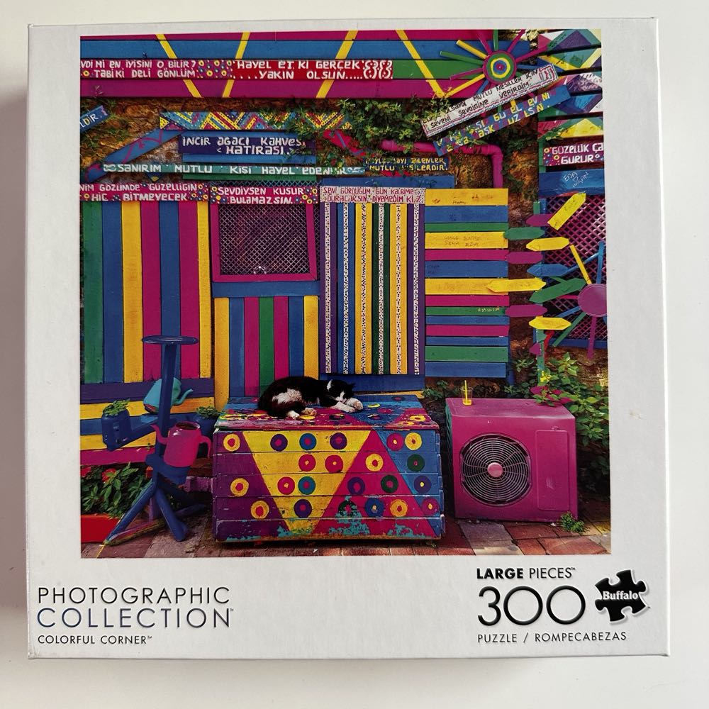 Colorful Corner - Buffalo puzzle collectible [Barcode 079346028689] - Main Image 2