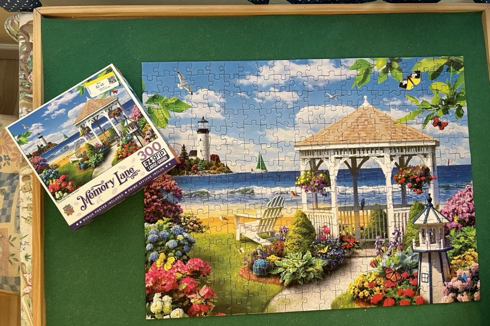 Oceanside View - MasterPieces puzzle collectible [Barcode 705988320798] - Main Image 2