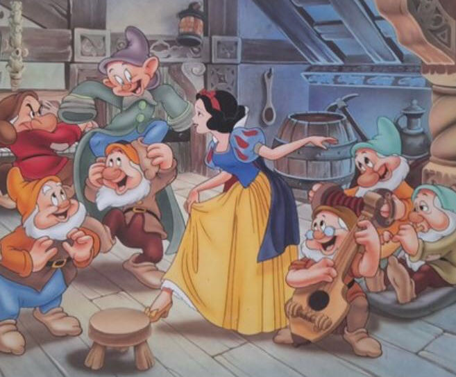 Snow White Dancing🟦 - Ravensburger puzzle collectible - Main Image 2