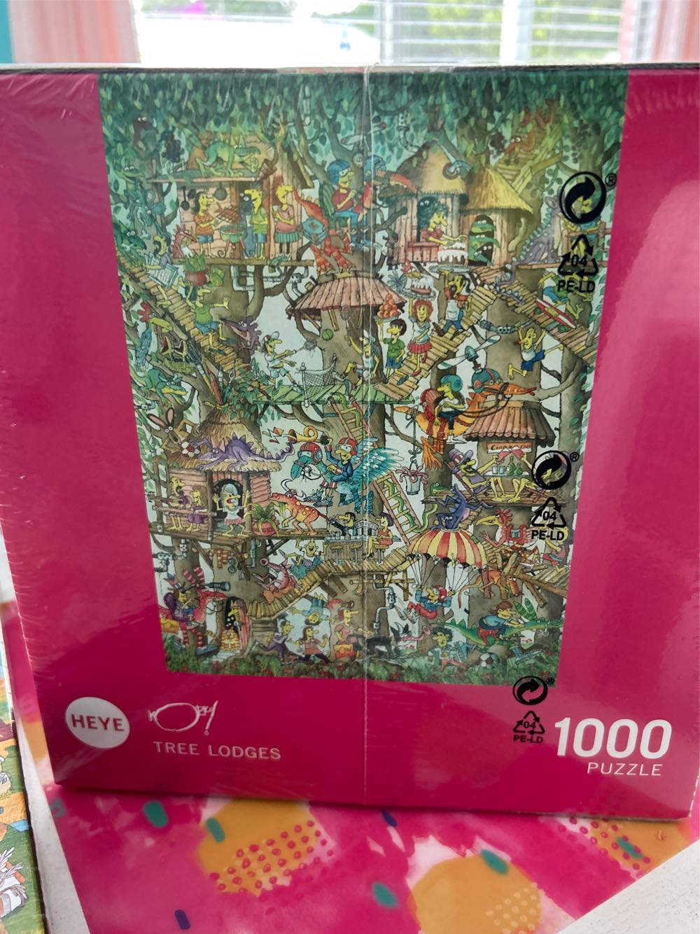 Tree Lodges - Heye Puzzle puzzle collectible [Barcode 4001689299903] - Main Image 2