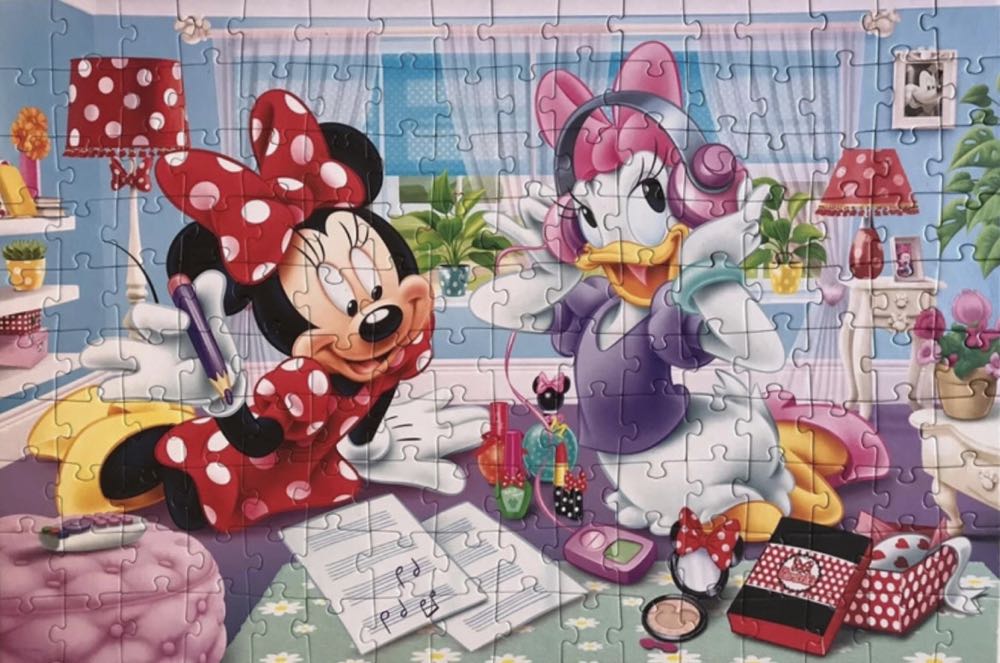 Minnie Mouse - Trefl puzzle collectible [Barcode 5900511153736] - Main Image 3