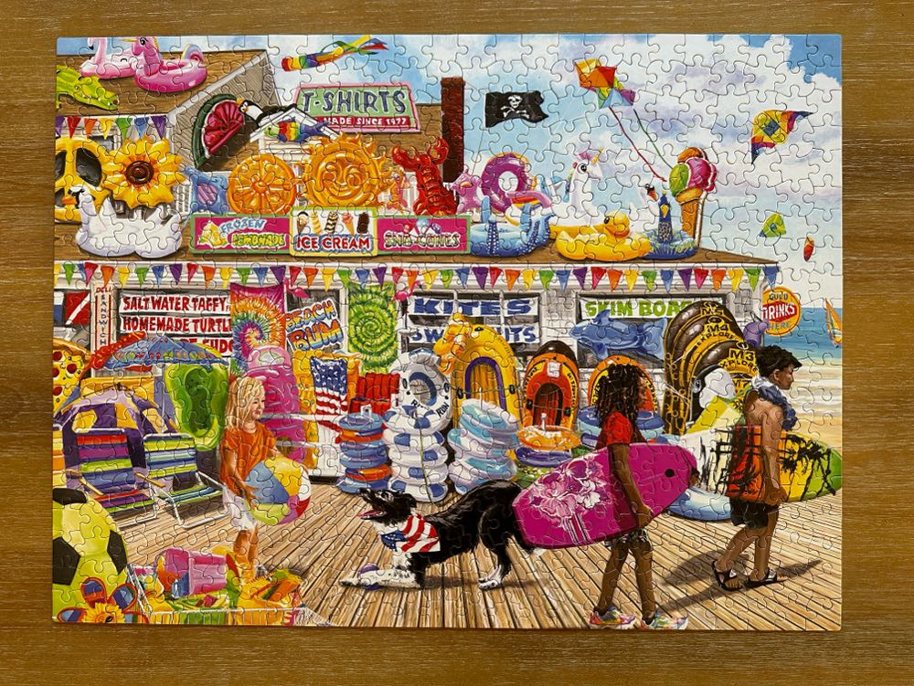 Float Shop - White Mountain puzzle collectible [Barcode 724819266999] - Main Image 2