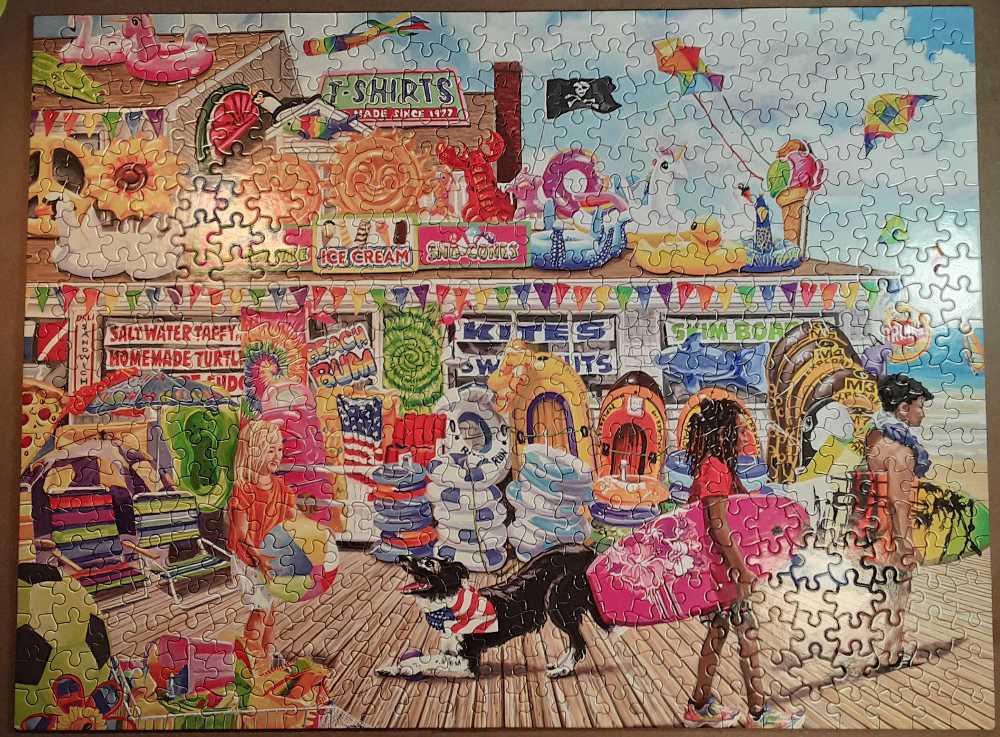 Float Shop - White Mountain puzzle collectible [Barcode 724819266999] - Main Image 3