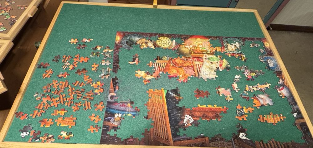 Poker Dogs - White Mountain puzzle collectible [Barcode 724819266975] - Main Image 4