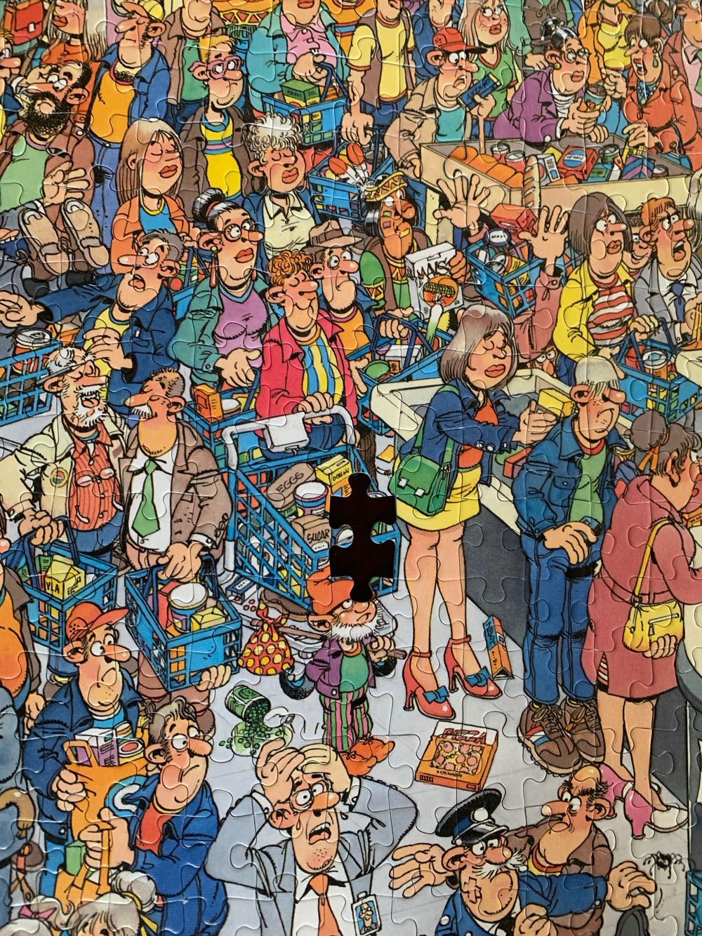 Queued Up! - Jumbo puzzle collectible [Barcode 8710126819531] - Main Image 3