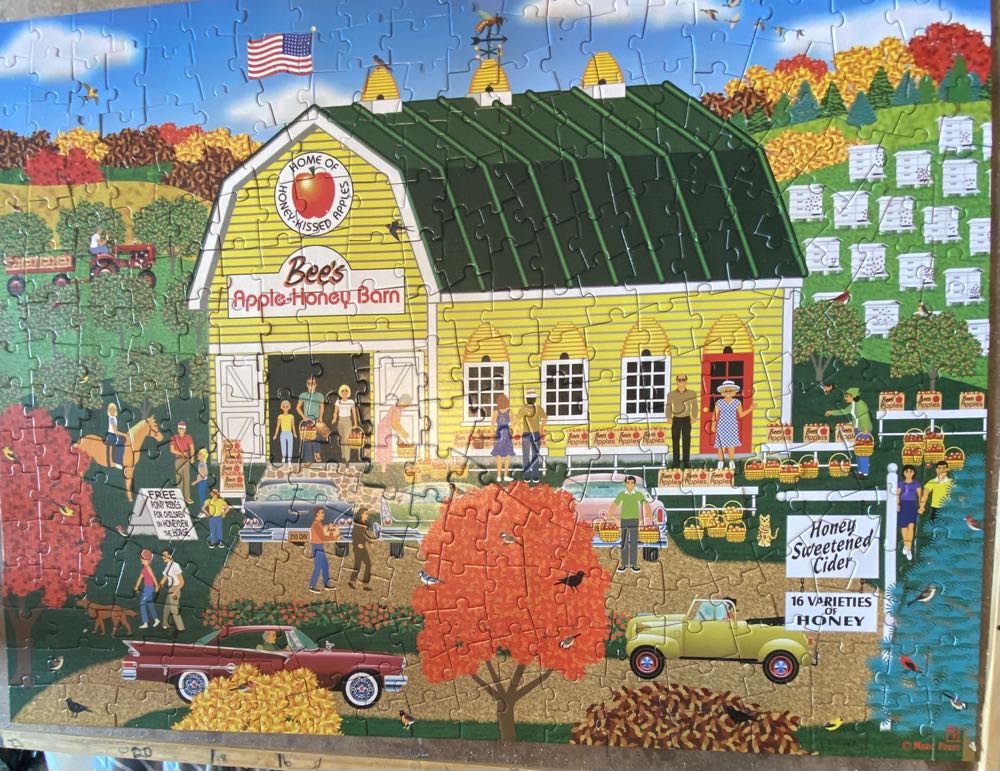 Bee’s Apple Honey Barn - Spillsbury Puzzle Co. puzzle collectible [Barcode 810061444091] - Main Image 2