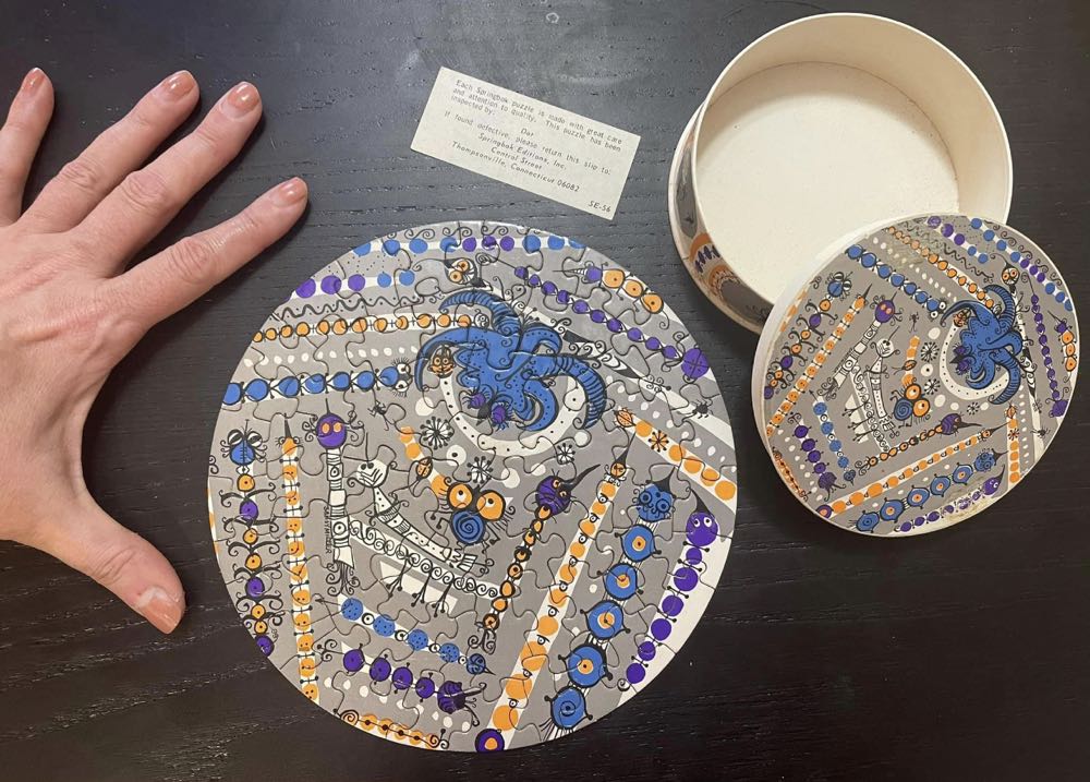 Thingie : Town Meeting - Springbok (Vintage) puzzle collectible - Main Image 2