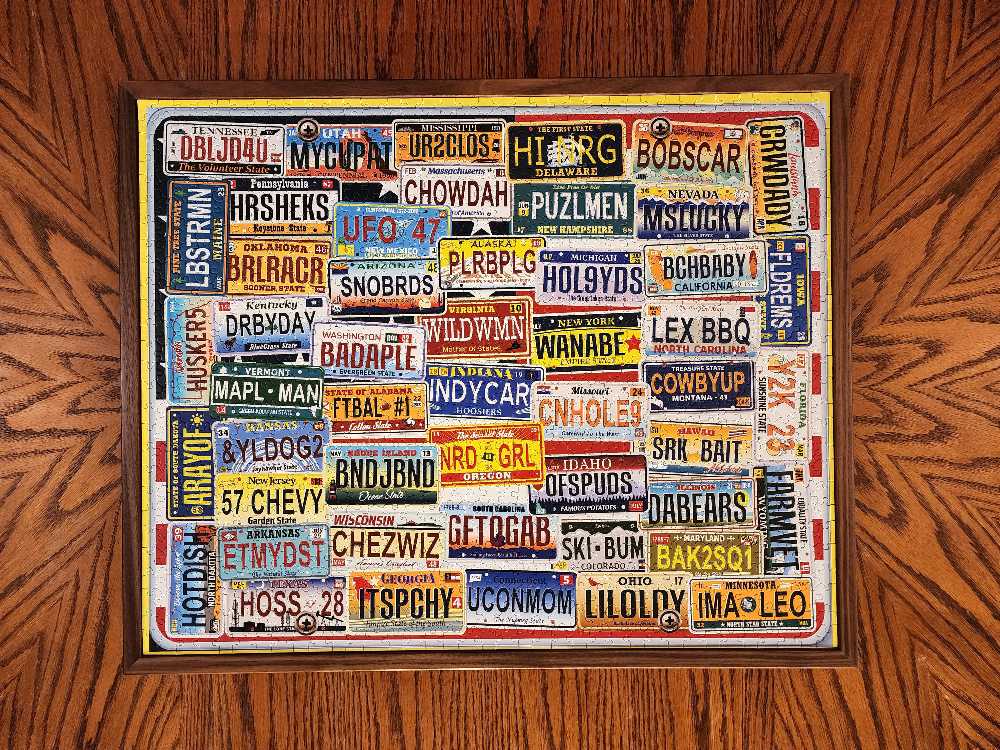 Vanity Plates - White Mountain puzzle collectible [Barcode 724819266845] - Main Image 2