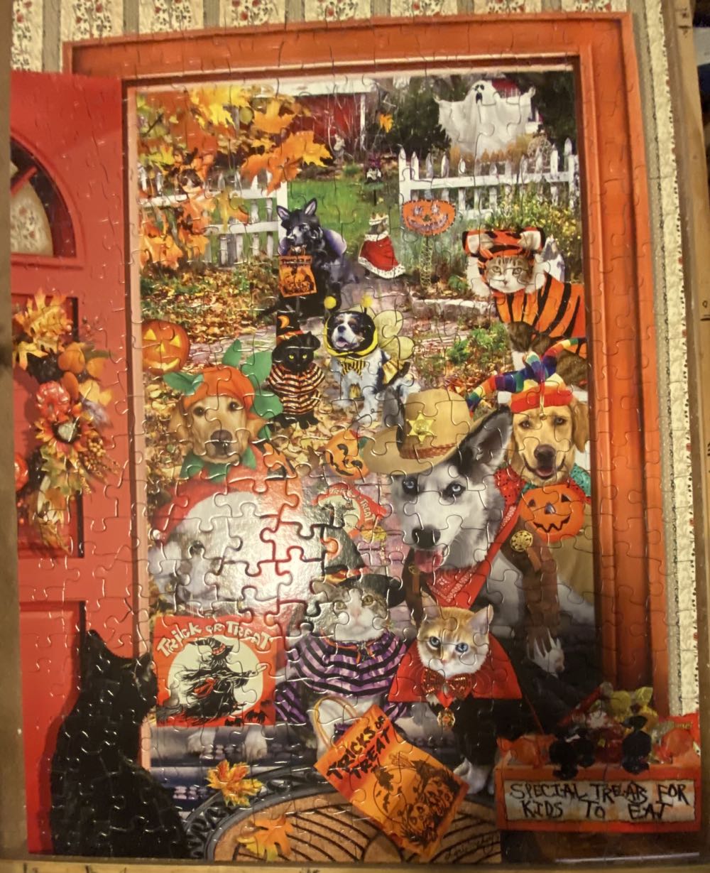 Halloween Beggars - SunsOut puzzle collectible [Barcode 796780352766] - Main Image 2