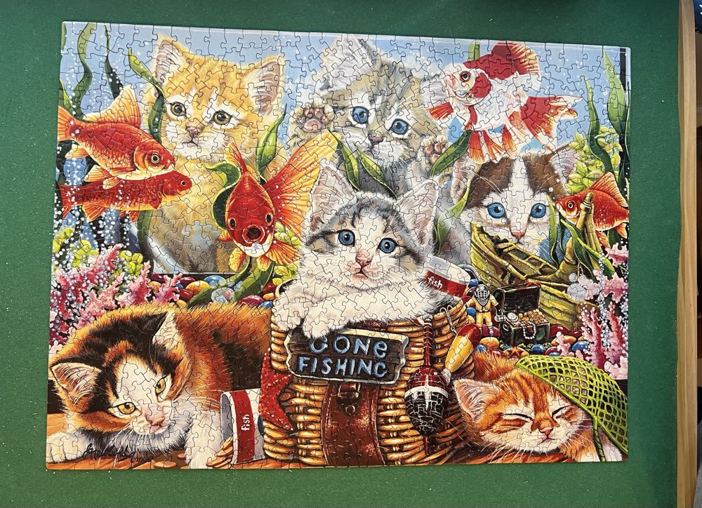 Fishing Kittens - Cheryl - MasterPieces puzzle collectible [Barcode 705988609015] - Main Image 2