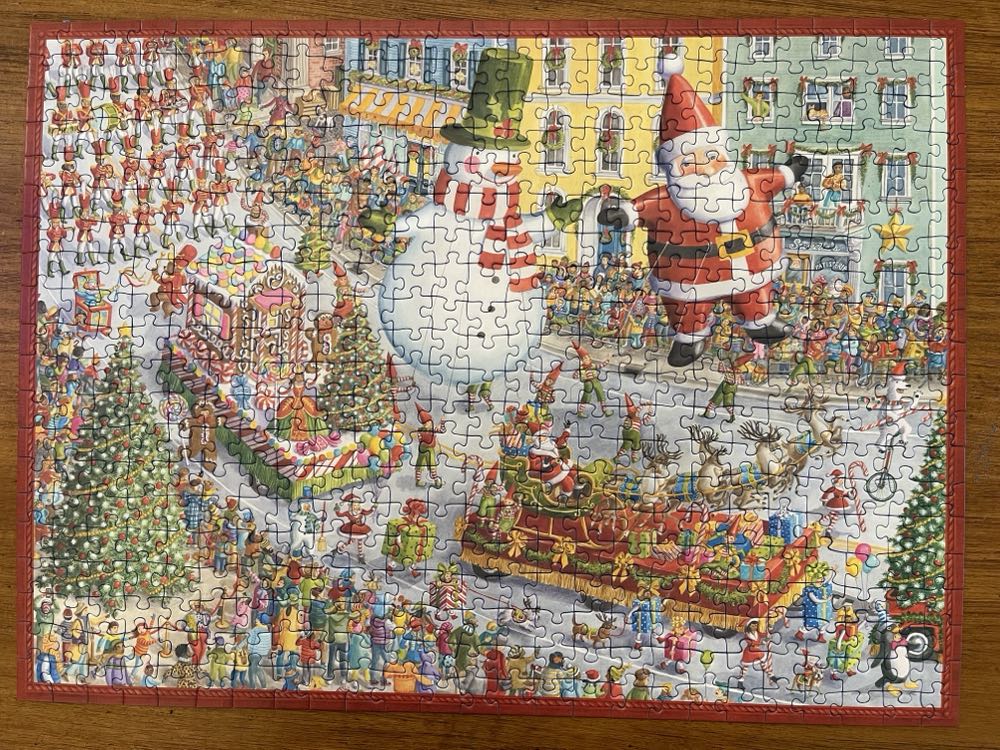 Here Comes Christmas - Ravensburger puzzle collectible [Barcode 4005556174607] - Main Image 3