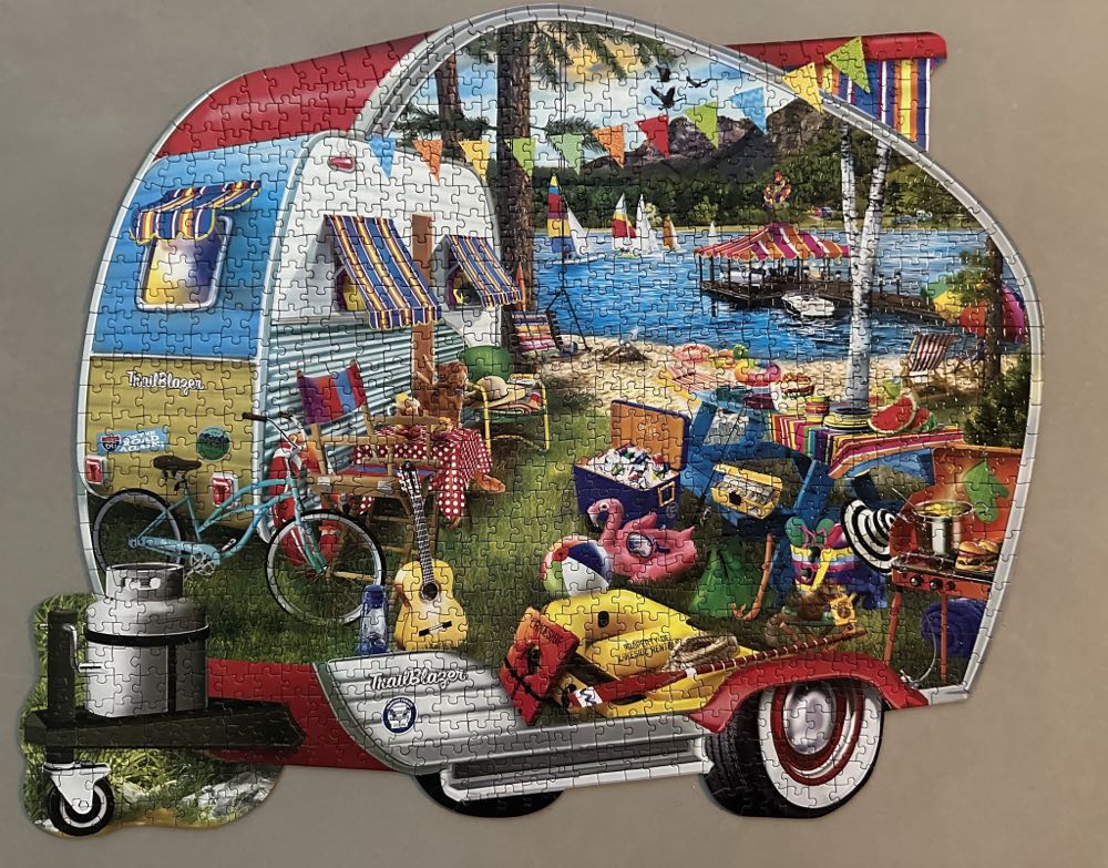 Happy Campers  (NFS) - MasterPieces puzzle collectible [Barcode 705988721434] - Main Image 2