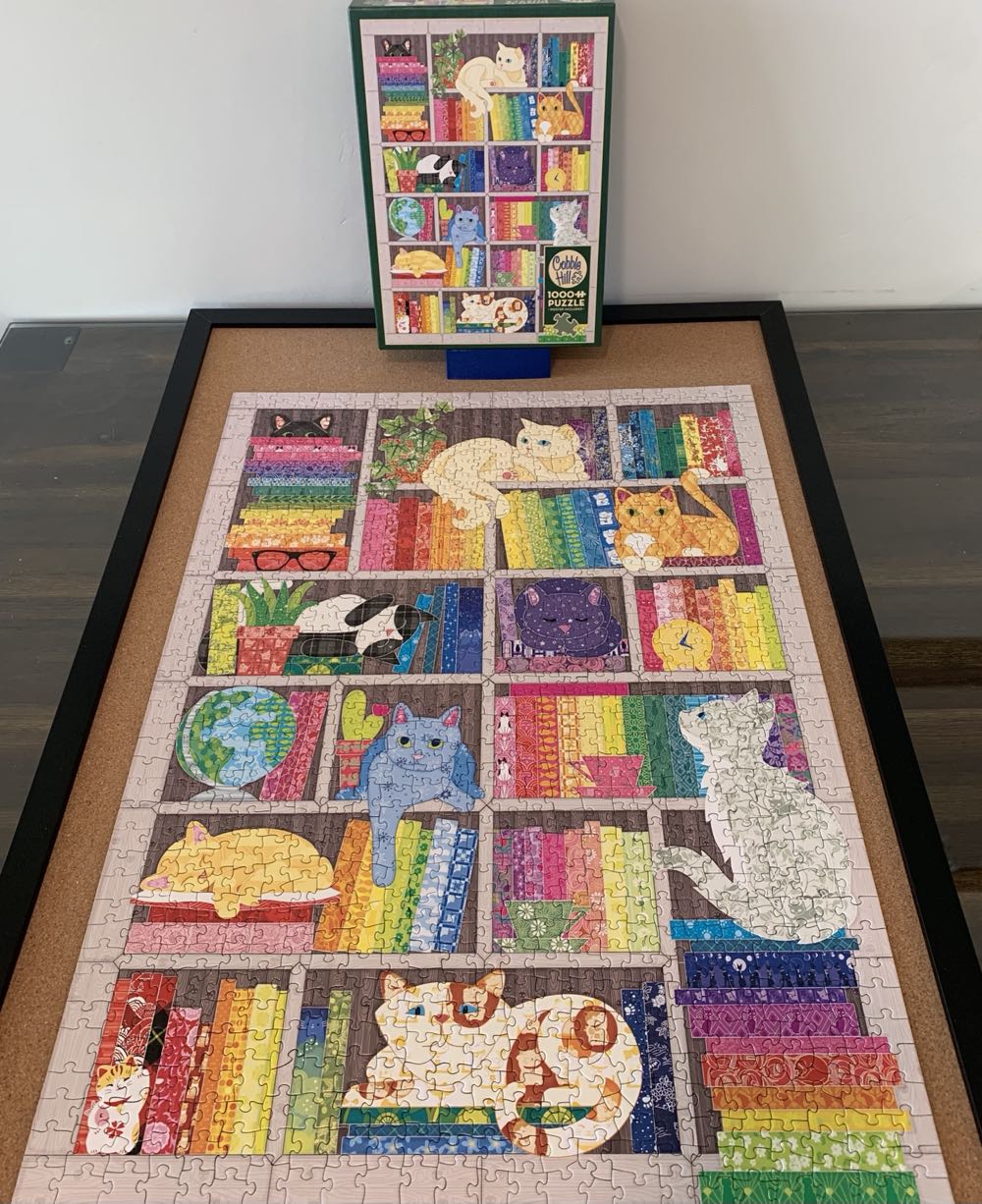 Rainbow Cat Quilt - Cobble Hill 🇨🇦 puzzle collectible [Barcode 625012400466] - Main Image 2