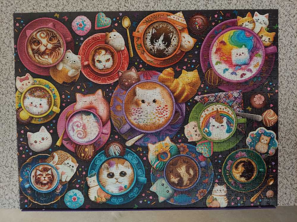 Latte Cats 🟦 - Buffalo puzzle collectible [Barcode 079346173143] - Main Image 2