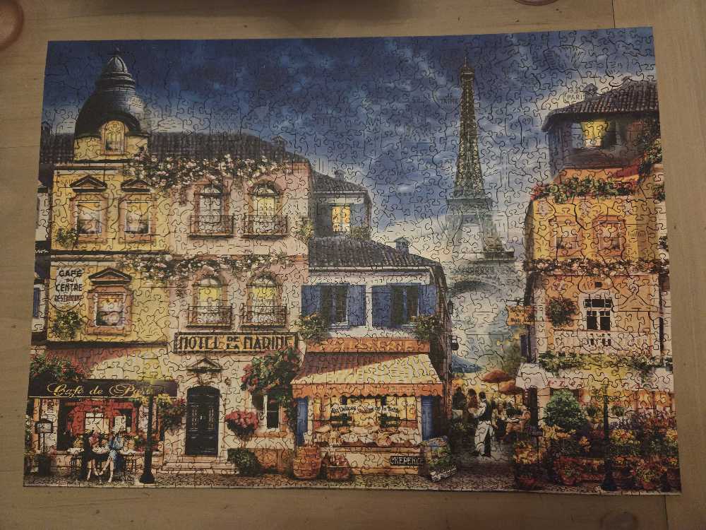 French Alley - Trefl puzzle collectible [Barcode 5900511201420] - Main Image 2