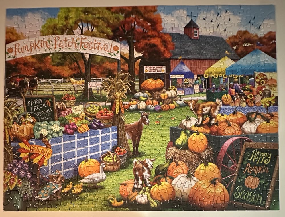 Pumpkin Festival - Bits & Pieces puzzle collectible [Barcode 192949066633] - Main Image 3