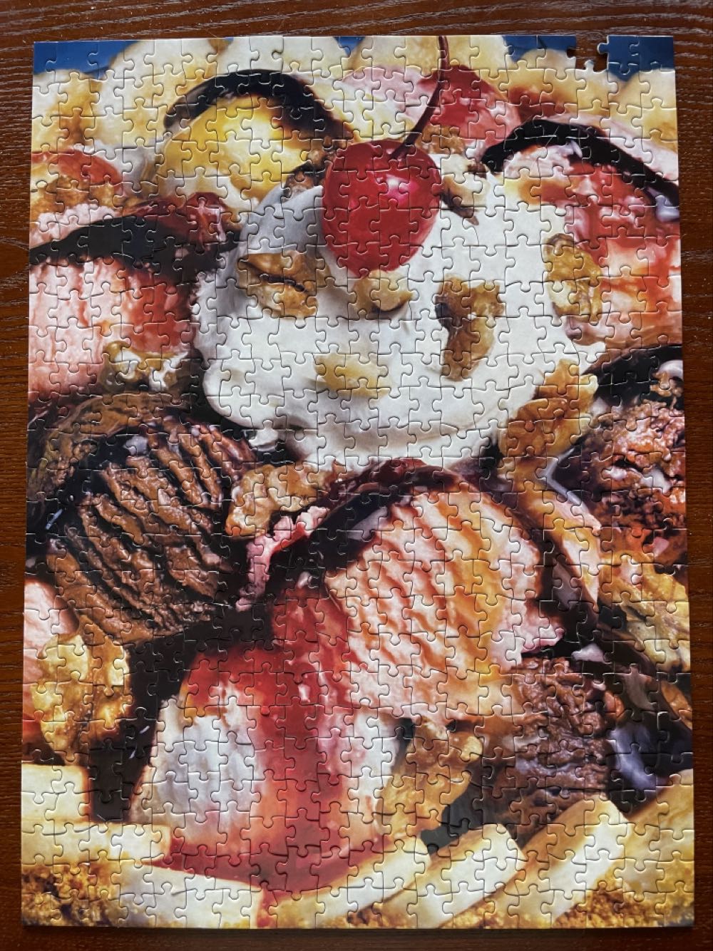 Sweet Shoppe: Banana Split - Master Pieces 🇺🇸 puzzle collectible [Barcode 705988321931] - Main Image 2