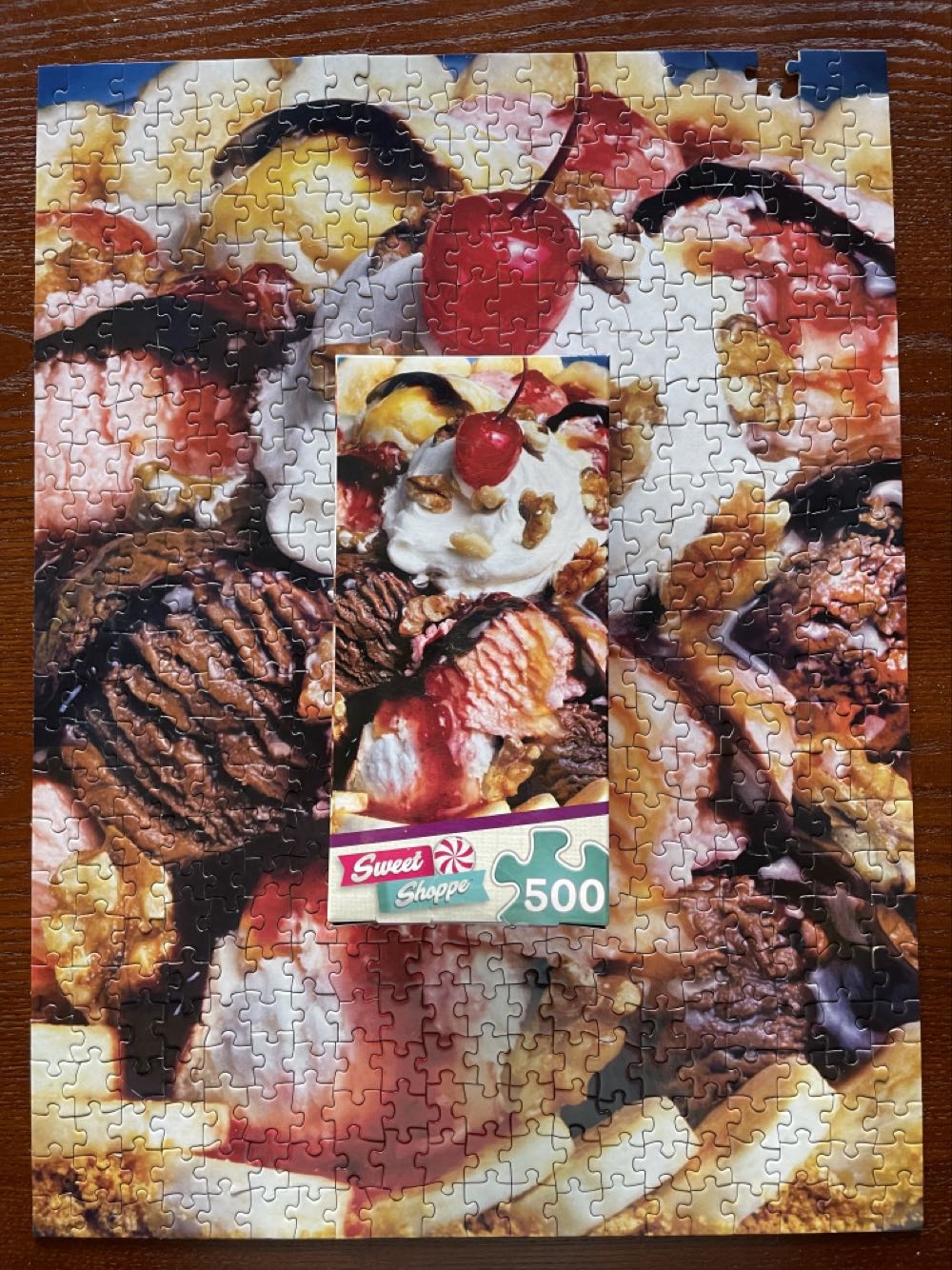 Sweet Shoppe: Banana Split - Master Pieces 🇺🇸 puzzle collectible [Barcode 705988321931] - Main Image 3
