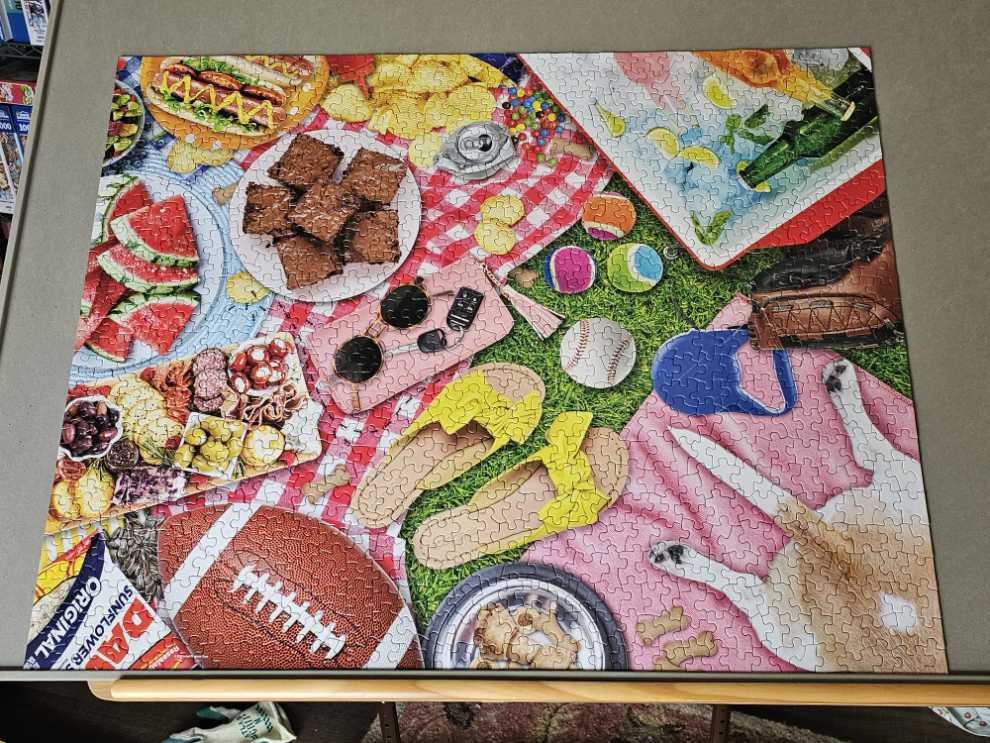 All American Picnic - Springbok puzzle collectible [Barcode 091683111800] - Main Image 2