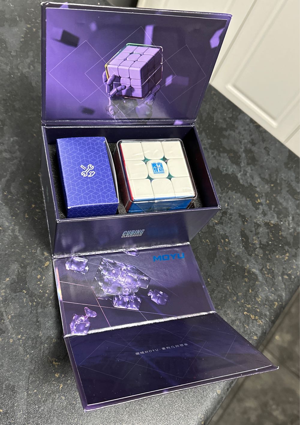 Super RS3M V2 Maglev Ball Core UV Coated 3x3 - MoYu puzzle collectible [Barcode 6970647061501] - Main Image 4